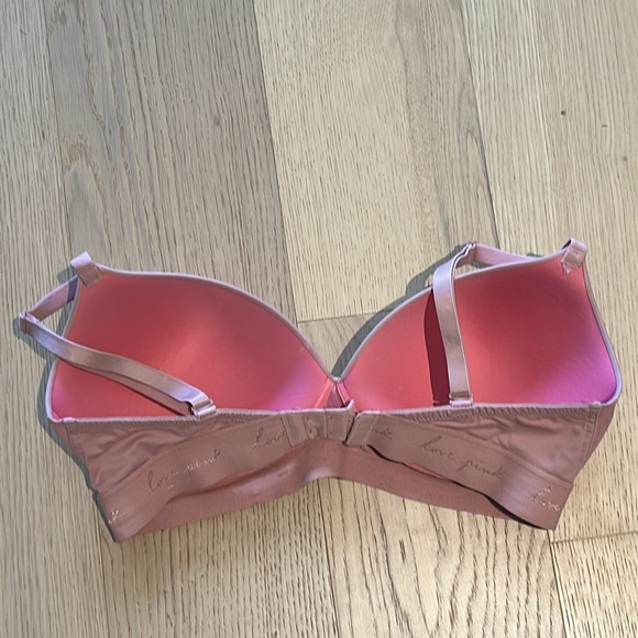 PINK Wear Everywhere Wireless Pushup Bra - Picture 4 of 6
